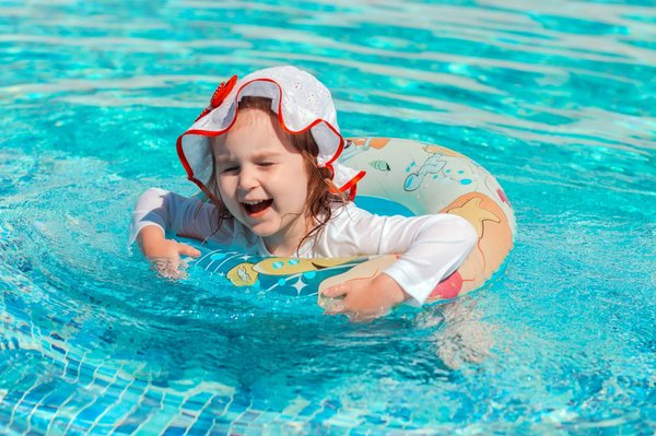 Vêtements de protection solaire pour enfant : Pour des moments confortables sous le soleil