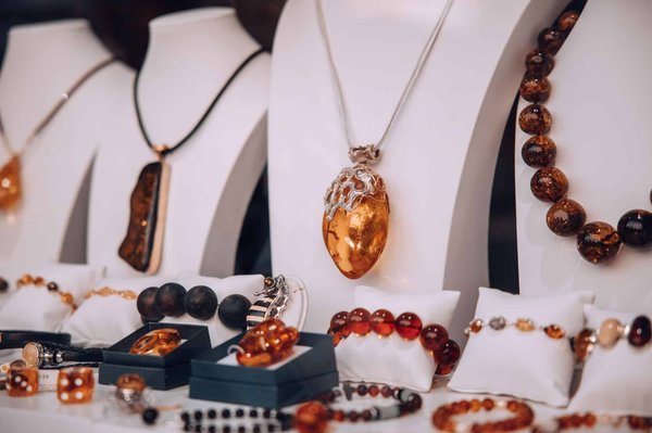 Des bijoux fantaisie pour chaque occasion : du quotidien aux événements spéciaux